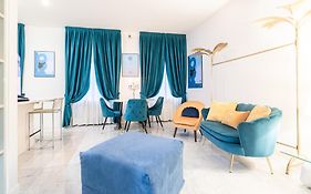 Monte Napoleone Split-Level Terrace Apartment - Top Collection
