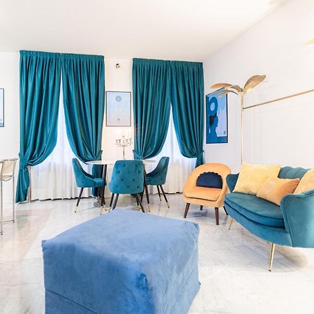 Monte Napoleone Split-Level Terrace Apartment - Top Collection Milan Exterior photo