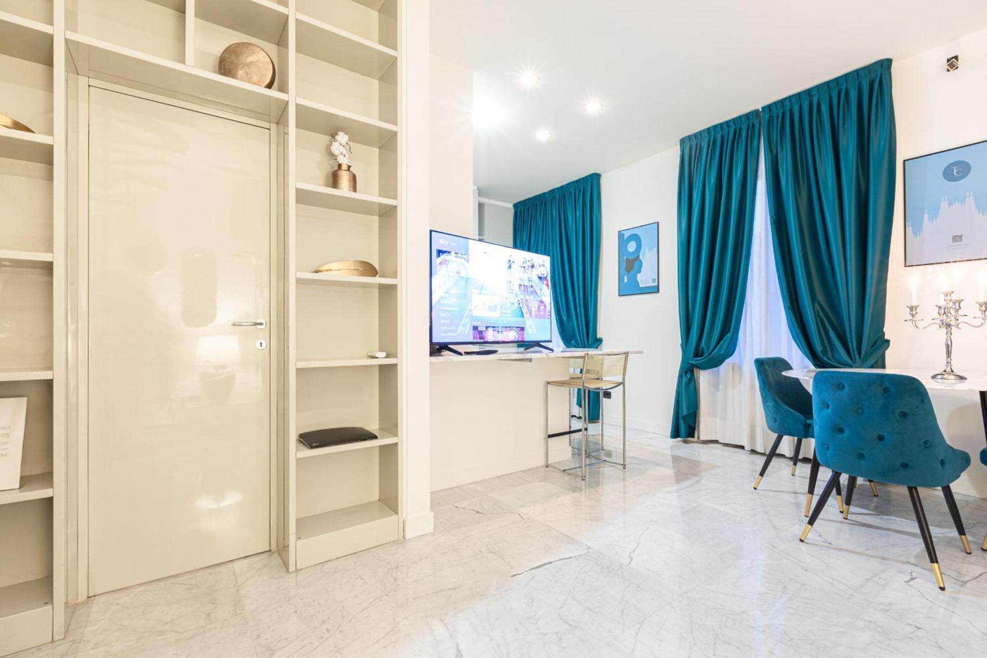 Monte Napoleone Split-Level Terrace Apartment - Top Collection Milan Exterior photo
