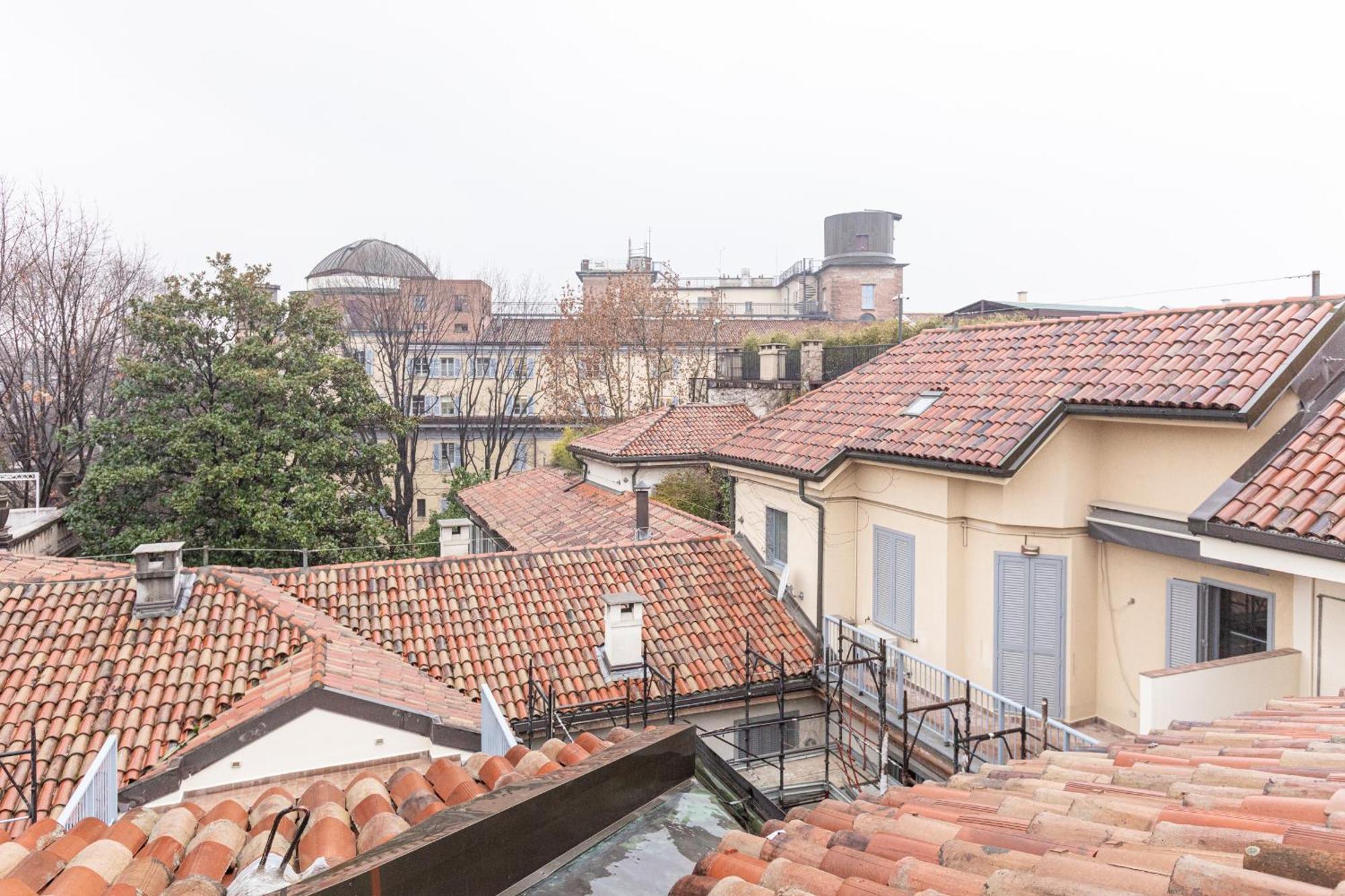 Monte Napoleone Split-Level Terrace Apartment - Top Collection Milan Exterior photo