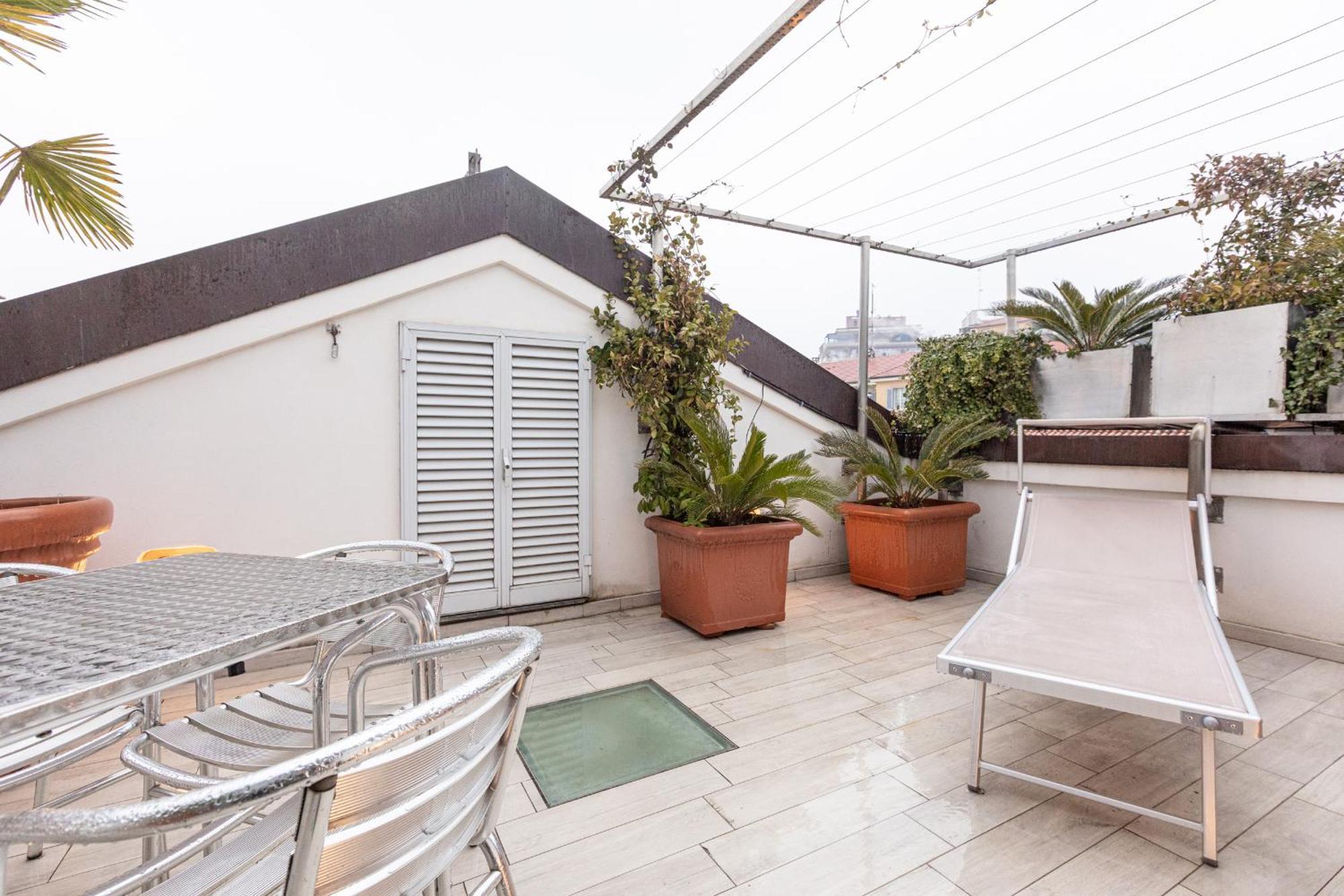 Monte Napoleone Split-Level Terrace Apartment - Top Collection Milan Exterior photo